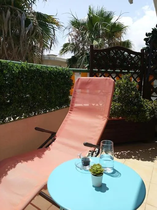 Superbe Appartement Ensoleille - Vue Mer, Clim Et Parking Villeneuve-Loubet Apartment