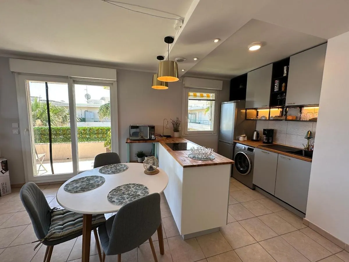 Superbe Appartement Ensoleille - Vue Mer, Clim Et Parking Villeneuve-Loubet